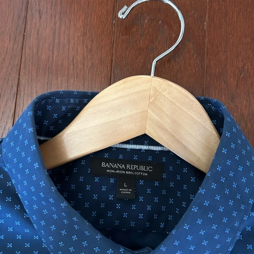 Banana Republic Men Button Down Shirt Blue Polka Dot non iron Size Large Perfect